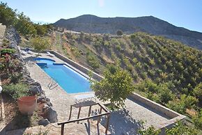 Arodamos Traditional Houses