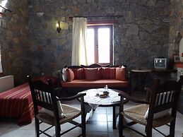 Arodamos Traditional Houses