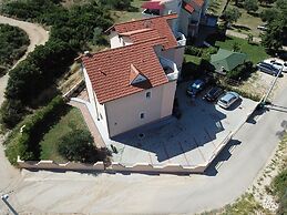 Maretsol Vacation House