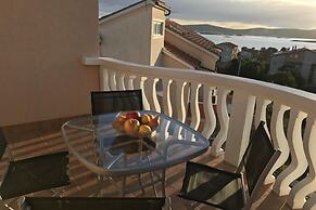 Maretsol Vacation House