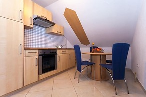 Maretsol Vacation House