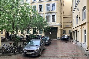 Friends apartment on Moyka 40