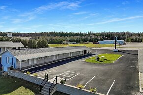 Bayview Lakefront Motel