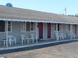 Bayview Lakefront Motel