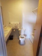 Bayview Lakefront Motel