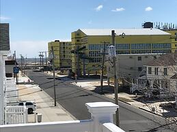 Hemingways By the Sea