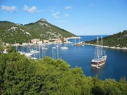 Apartments Marija Lastovo