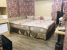 Jiutiandou Parent-Child House