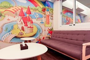 Jiutiandou Parent-Child House