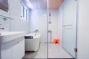 Jiutiandou Parent-Child House