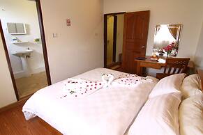 Shwe Htee Hotel Yangon