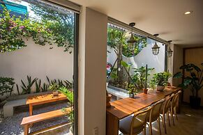 Sanayen Villa & Residences