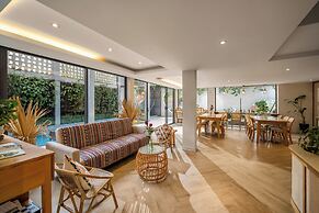 Sanayen Villa & Residences