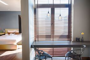 Sanayen Villa & Residences