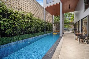 Sanayen Villa & Residences