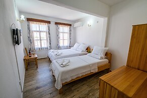 Bozcaada Lara Butik Hotel