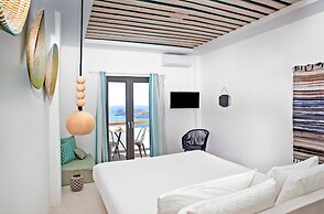 Amity Suites - Adults Only