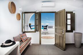 Amity Suites - Adults Only