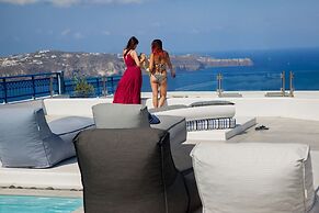 Amity Suites - Adults Only