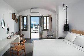 Amity Suites - Adults Only