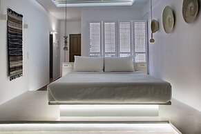 Amity Suites - Adults Only