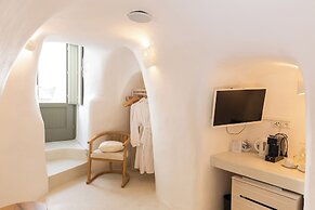 Aperto Suites - Adults Only