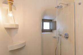 Aperto Suites - Adults Only