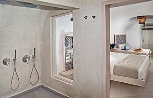 Aperto Suites - Adults Only