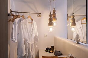 Aperto Suites - Adults Only