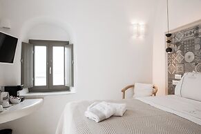 Aperto Suites - Adults Only