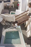 Aperto Suites - Adults Only