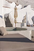 Aperto Suites - Adults Only