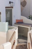 Aperto Suites - Adults Only