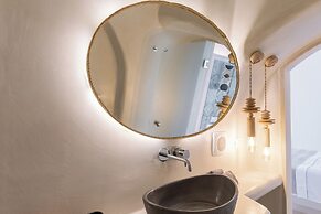 Aperto Suites - Adults Only