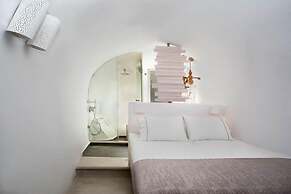 Aperto Suites - Adults Only