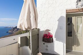 Aperto Suites - Adults Only