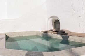 Aperto Suites - Adults Only