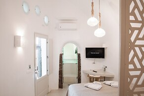 Aperto Suites - Adults Only