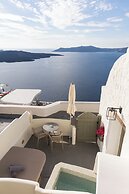 Aperto Suites - Adults Only