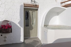 Aperto Suites - Adults Only