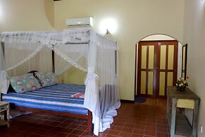 Manel Guesthouse