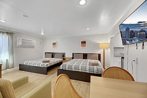 Desert Moon Motel