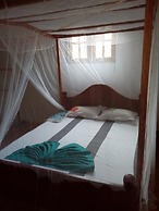 Green leaf cabanas