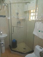 Kifina Emerald Hotel