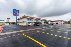 Motel 6 North Richland Hills, TX