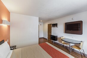 Motel 6 North Richland Hills, TX