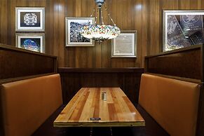 Red Garter Hotel & Casino by Red Lion Hotels