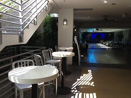 De Soleil Hotel on Ocean Drive