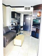 De Soleil Hotel on Ocean Drive