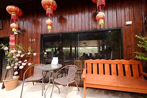 Riverside View Guesthouse